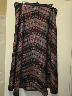 Jones Wear Stretch Plaid Chevron A-Line Midi Skirt - Size 14